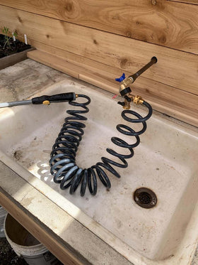SANFU PU Recoil Hose resists kinks and tangles during use.