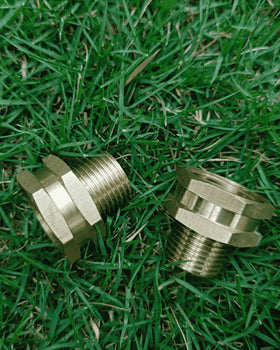 SARANICE garden hose connection ready for outdoor faucets and hoses