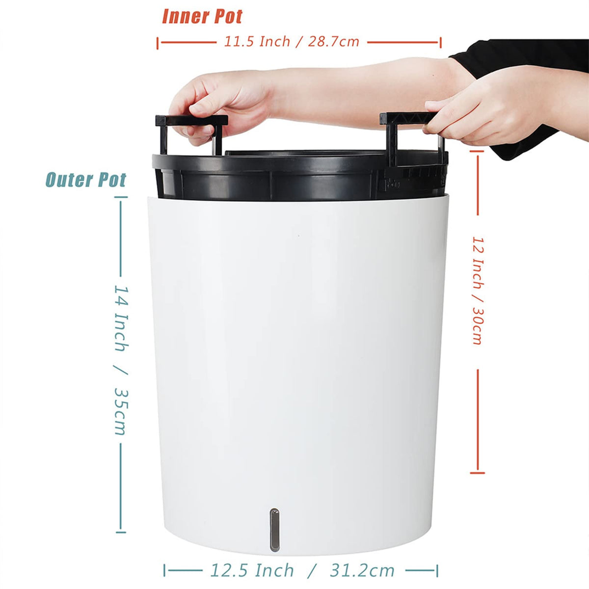 SAROSORA outer pot stores water to keep plants hydrated longer.