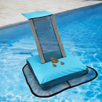 Saugnlbs pool animal escape ramp setup demonstrates quick, tool-free installation.