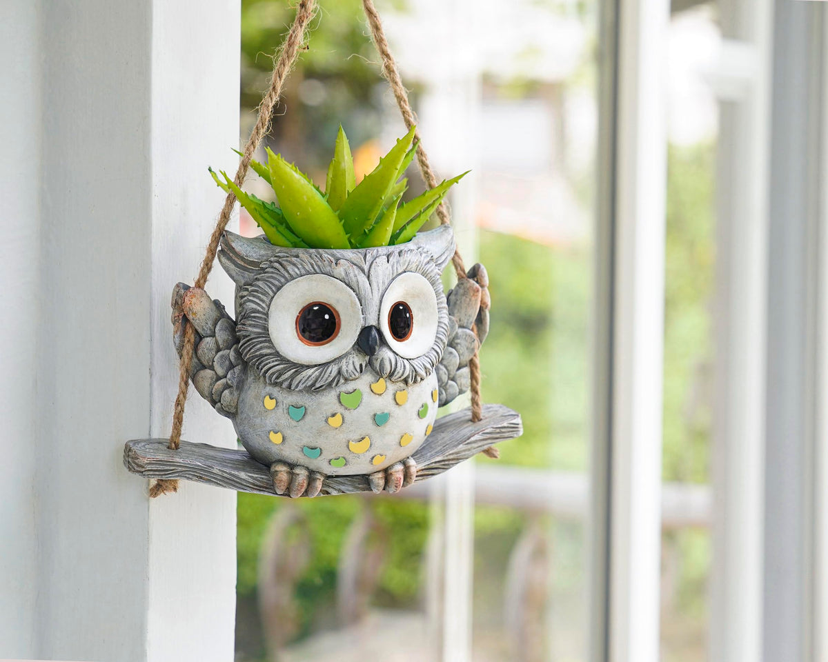 Saysmile Swing Owl Planter features resin texture that resists weathering.