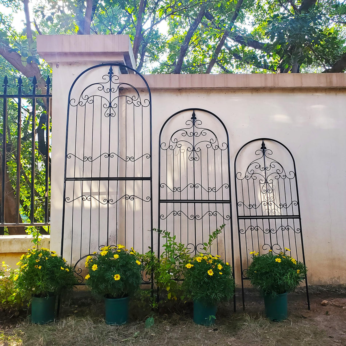 SCENDOR Garden Trellis versatile use with pots and vines