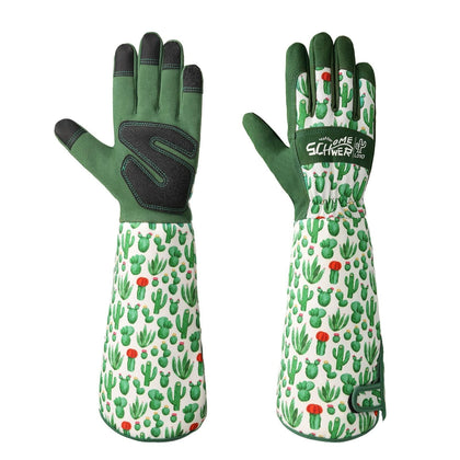 Schwer rose pruning glove with reinforced fingertips protects fingers during thorny pruning.