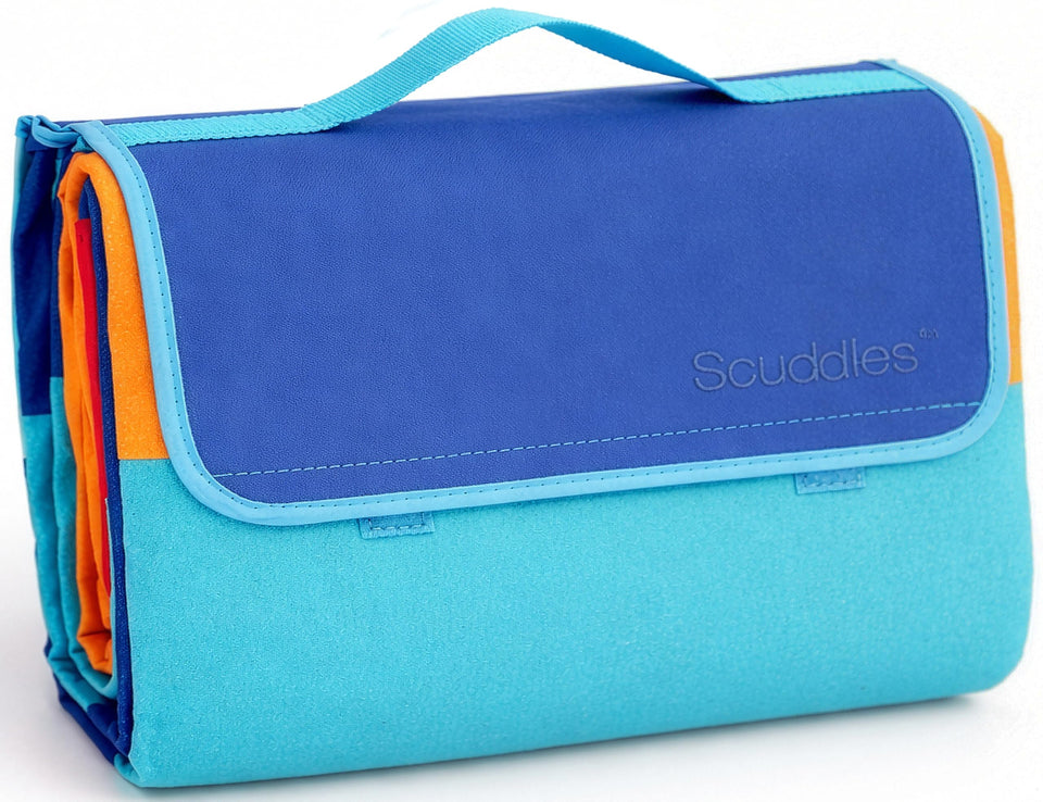 Scuddles extra-large picnic blanket with waterproof base protecting you on damp grass