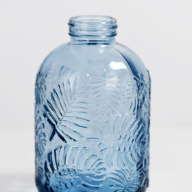 SDlumeiy thick glass construction for daily plant maintenance.