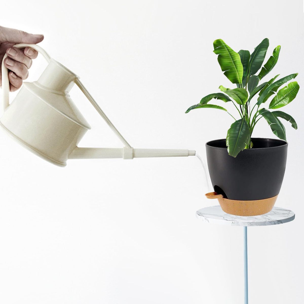 Black finish SE SUN-E planter blends with modern interiors.