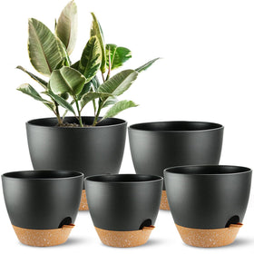 SE SUN-E self-watering pot with drainage hole, outdoor-ready and stylish.