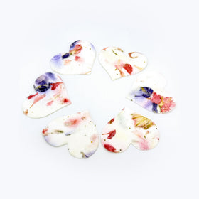 Seed Bloom baby shower heart seed paper adds a natural touch