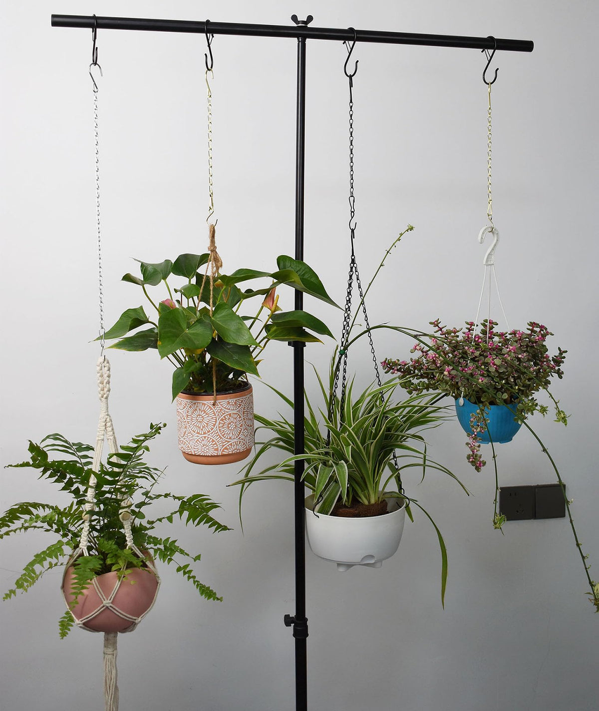 Sersberg chains for bird feeders and chimes