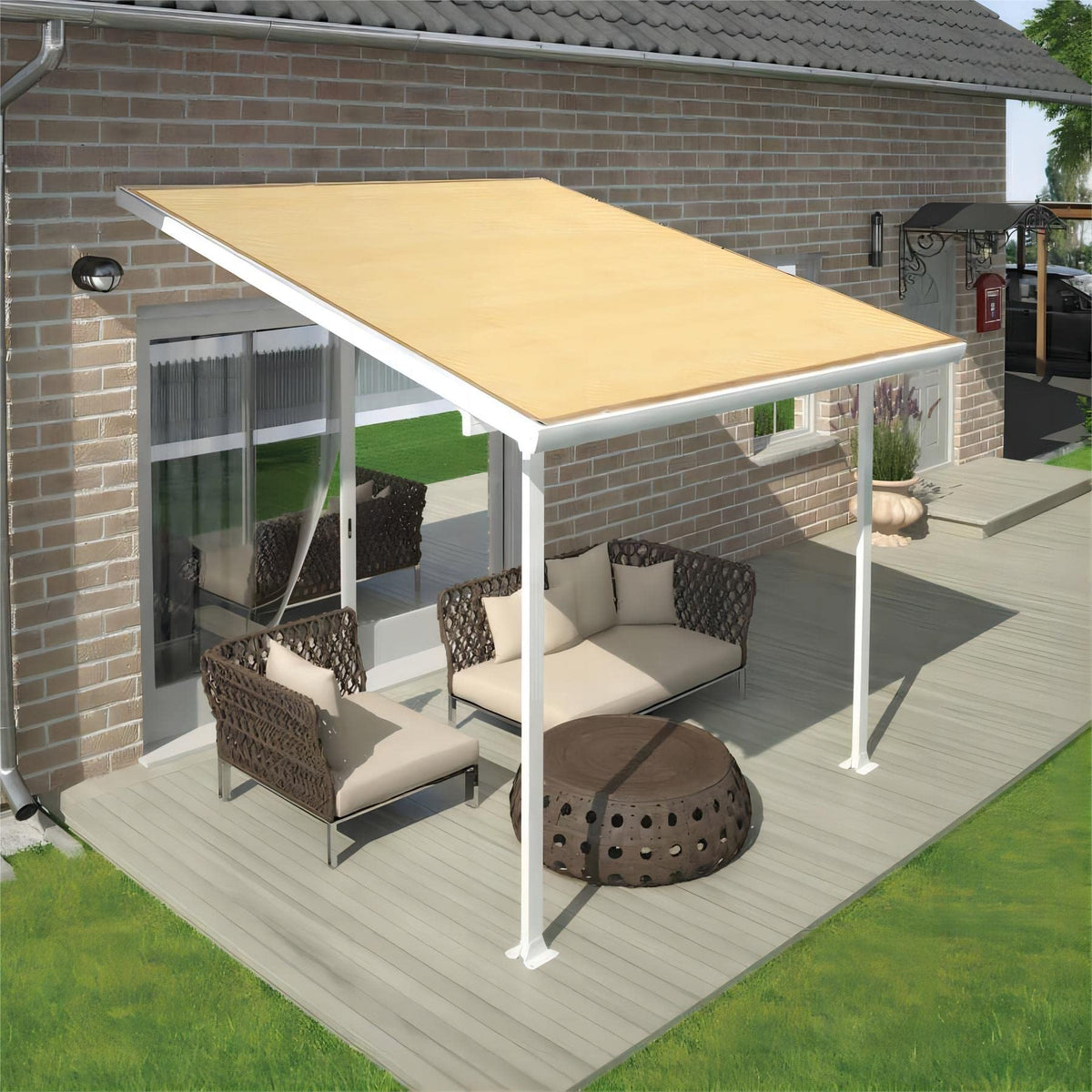 Shatex 12 bungee balls help secure the shade kit.