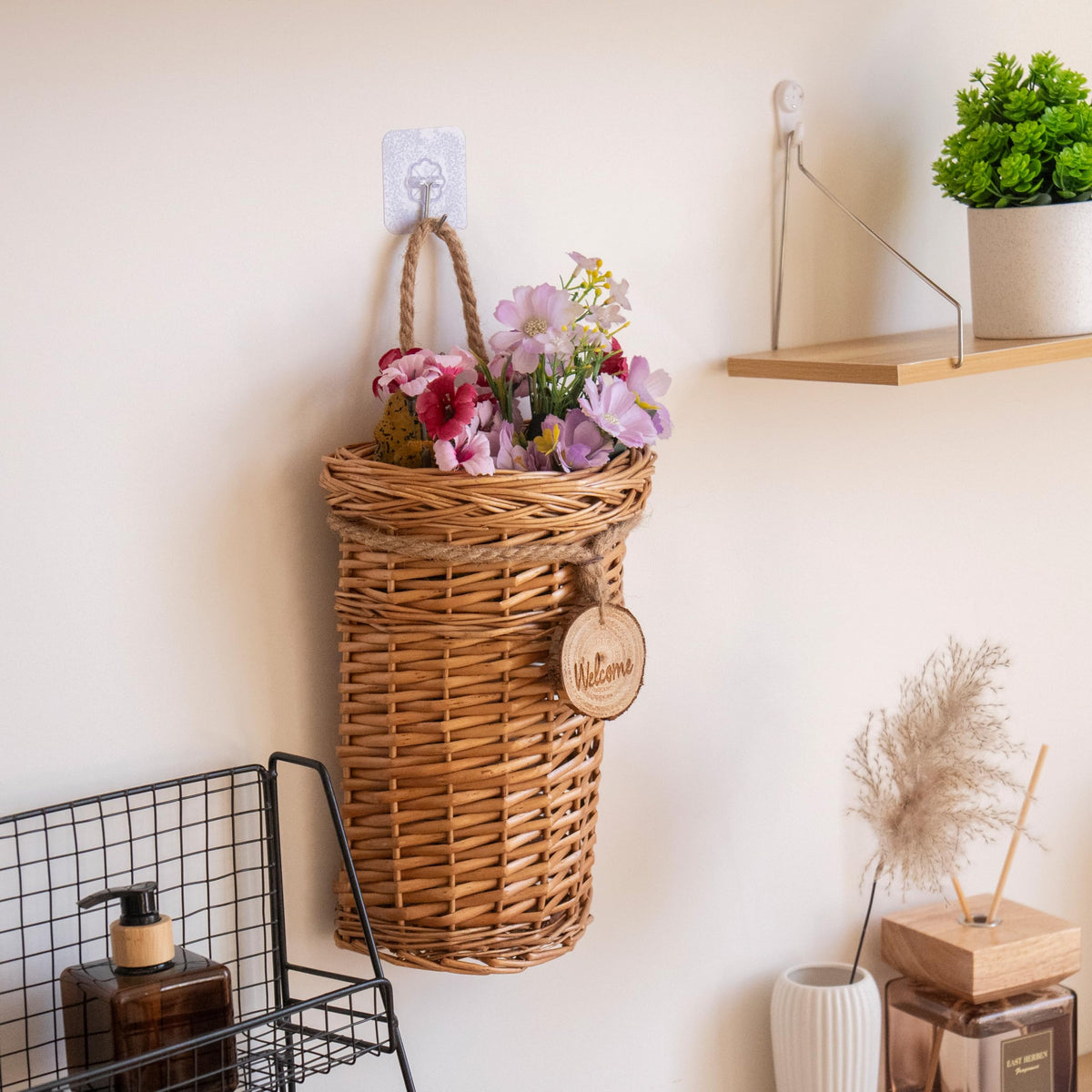SHCMSADO dried-flower vase option with natural wicker texture.