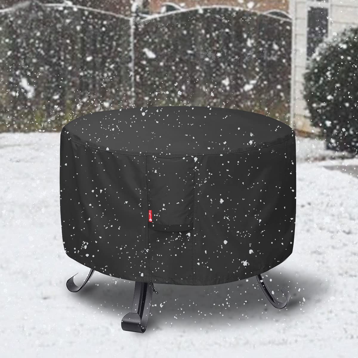 SheeChung fits popular round fire pit models for versatile coverage.