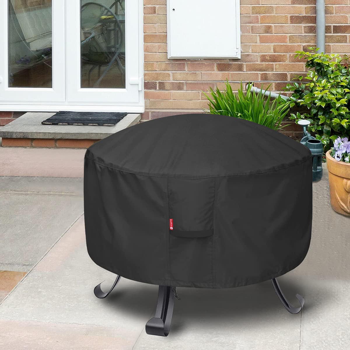 SheeChung vented-mesh design reduces inside condensation for quicker dry-out.
