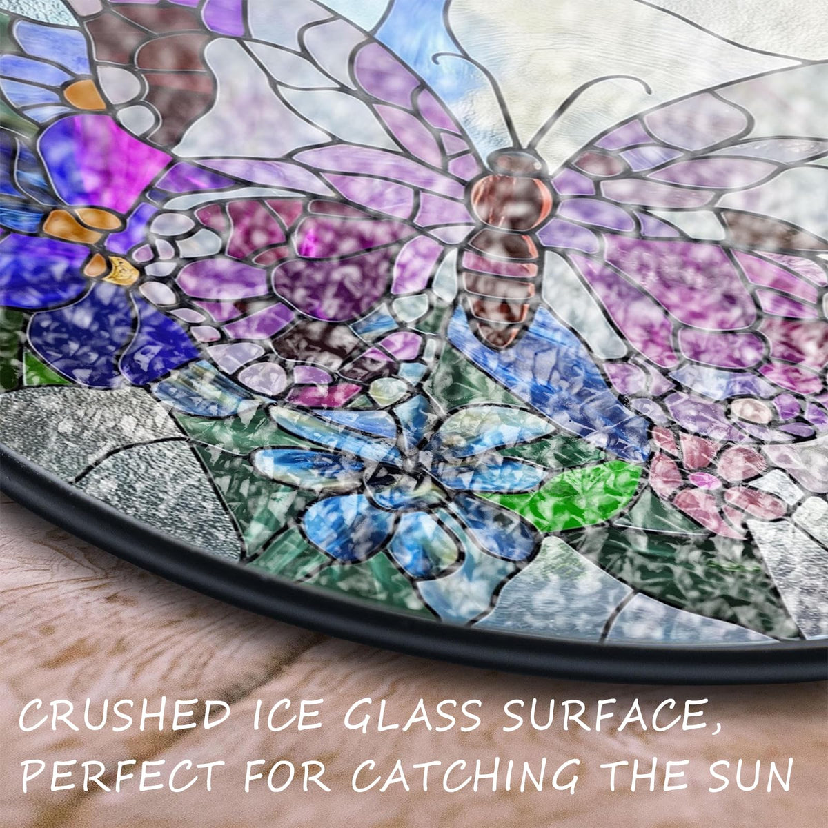 SHEING Cardinal window decor brightens sunny kitchens and living spaces.