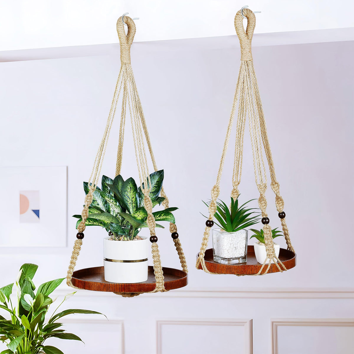 Shineloha two-hanger set with shelves and hooks for versatile installations