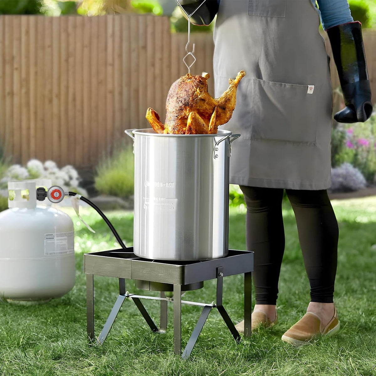 SHINESTAR compatibility with paella pans and fire pits broadens outdoor options