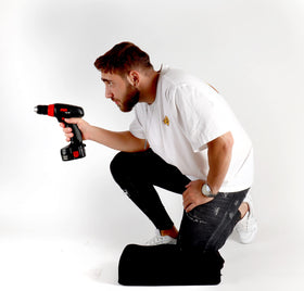 SHINY-V kneeling pad with grip handle for transport