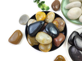 SHIZWU natural river rocks for aquariums add subtle color