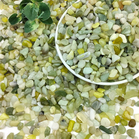 SHIZWU jade pebbles 3/8 inch in pots for moisture retention and aesthetic appeal.