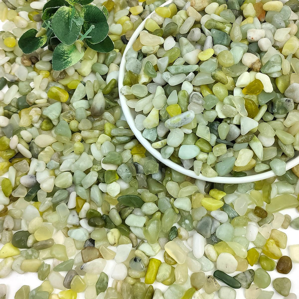 SHIZWU jade pebbles 3/8 inch in pots for moisture retention and aesthetic appeal.