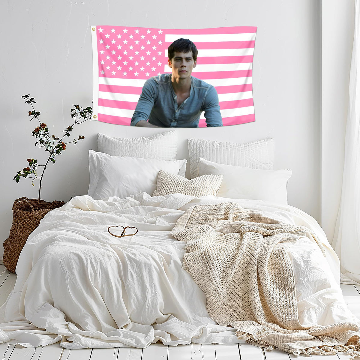 Bright, fade-resistant polyester fabric of Shmbada flag.