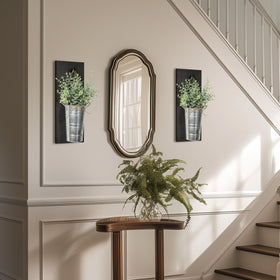 SHOHAYTO artificial eucalyptus leaves provide a realistic, refreshed look.