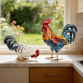 Shorayn packaged rooster statues arrive ready for gifting.