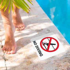 Sigo Signs No-Diving marker on reflective surface enhances night visibility.