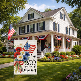 Siilues weather-resistant flag withstands sun and rain for long outdoor use.