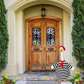 Silicherry 23-inch goose outfits in black and white stripes create strong curb appeal.