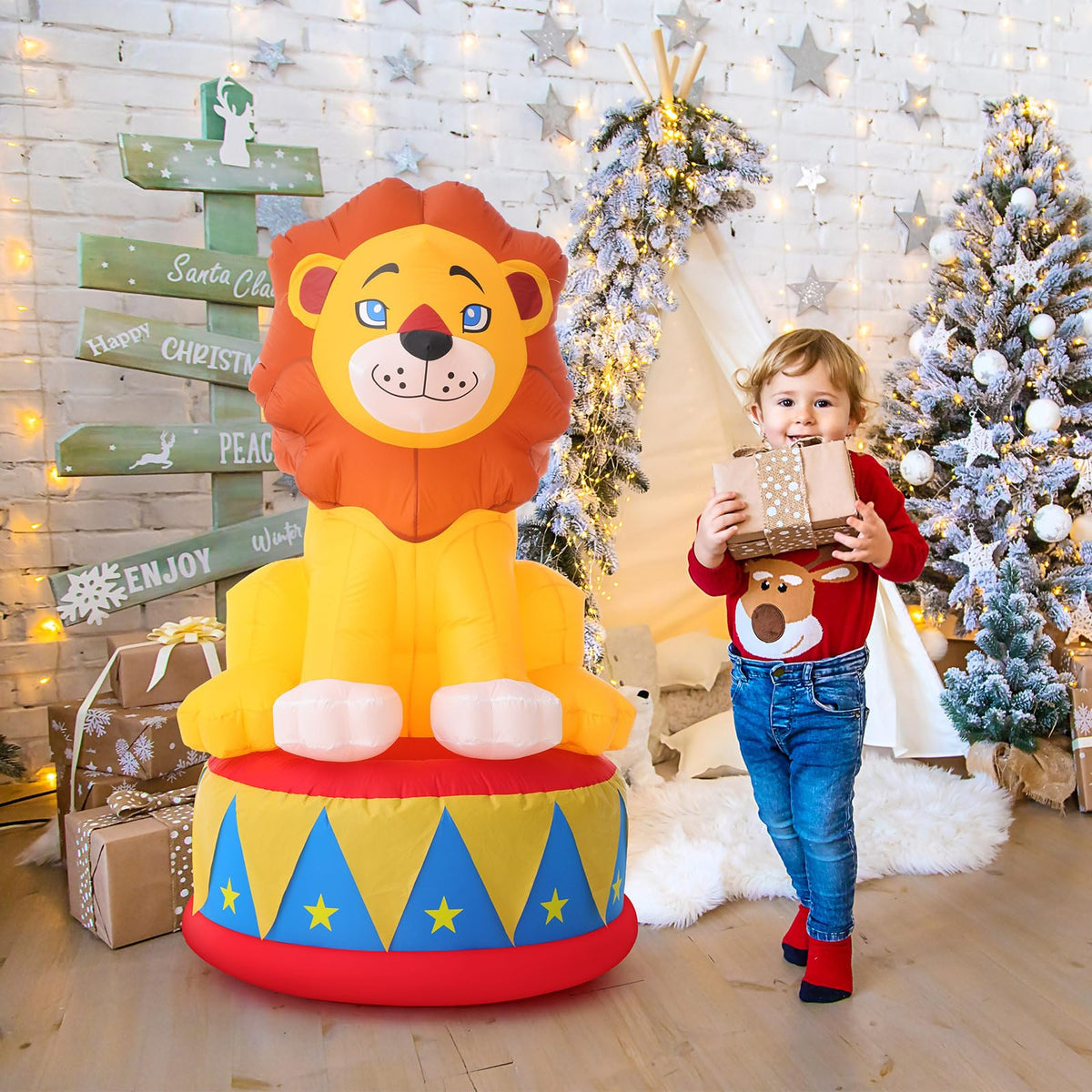 Ideal for circus, carnival, birthday, and poolside decor with Silipull lion.