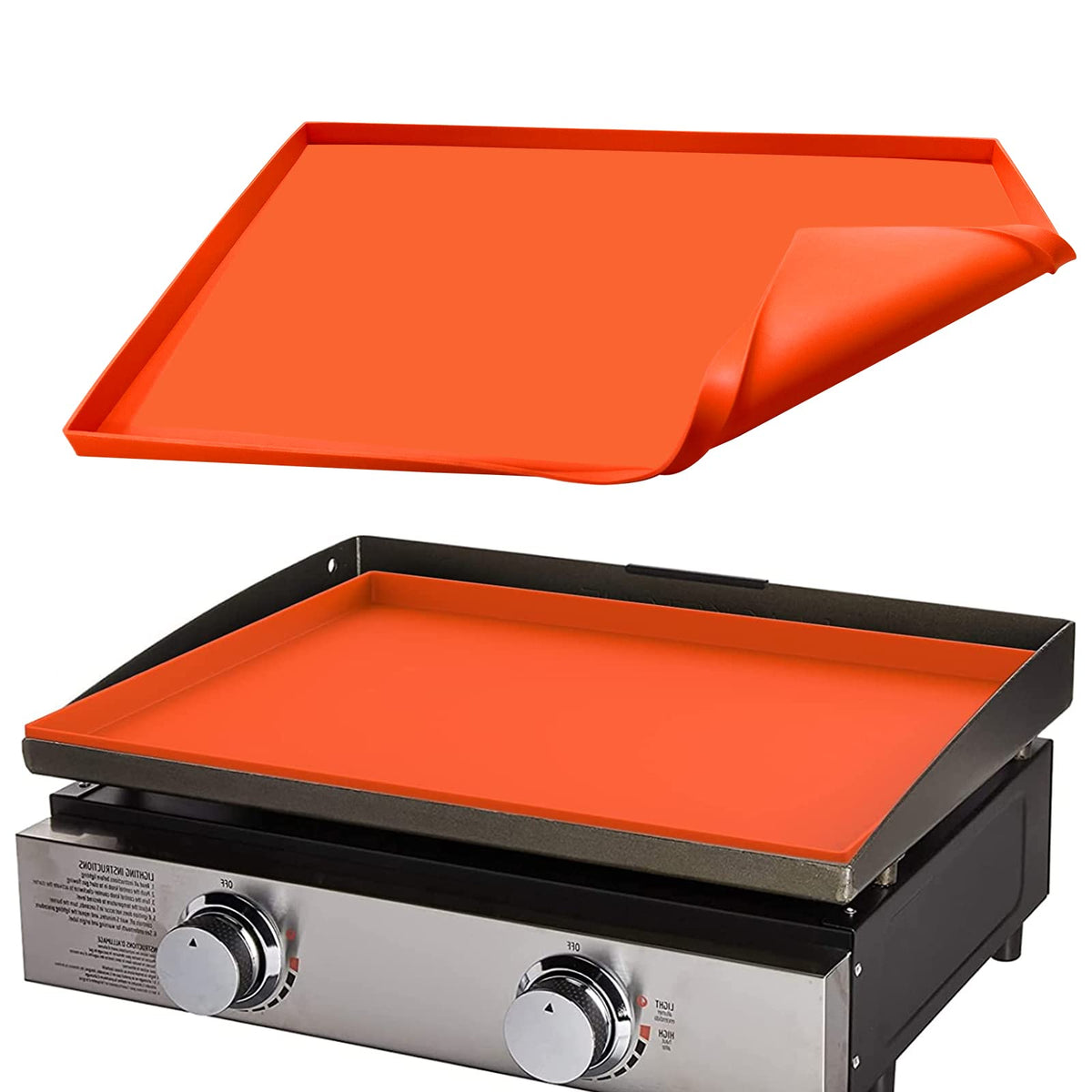 Silroera Favfully silicone griddle mat on a 22-inch Blackstone protecting from debris