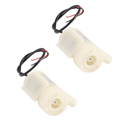 SIPYTOPF micro submersible pump in aquarium setup for smooth water circulation
