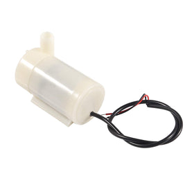 SIPYTOPF micro submersible pump used in a pond for steady aeration and circulation