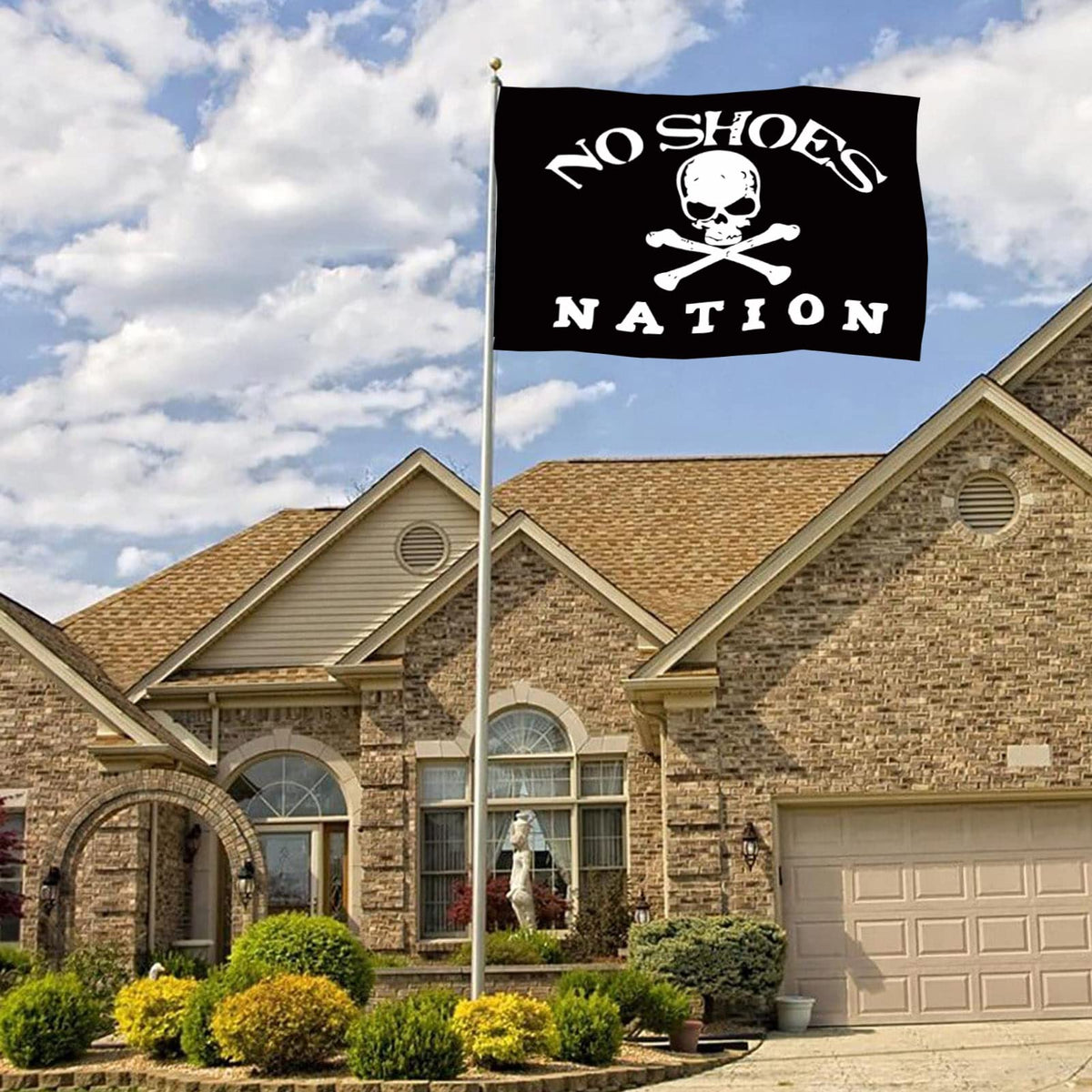 Sirrail No Shoes Nation pirate flag 3x5 ideal outdoor gift or display piece.