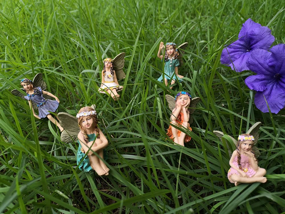 SisBroo resin fairy garden figurine close-up highlights durable, eco-friendly material.