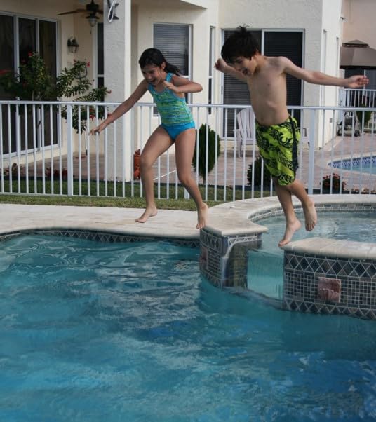 SkimmerMotion Original no-battery operation relies on existing pool pump.
