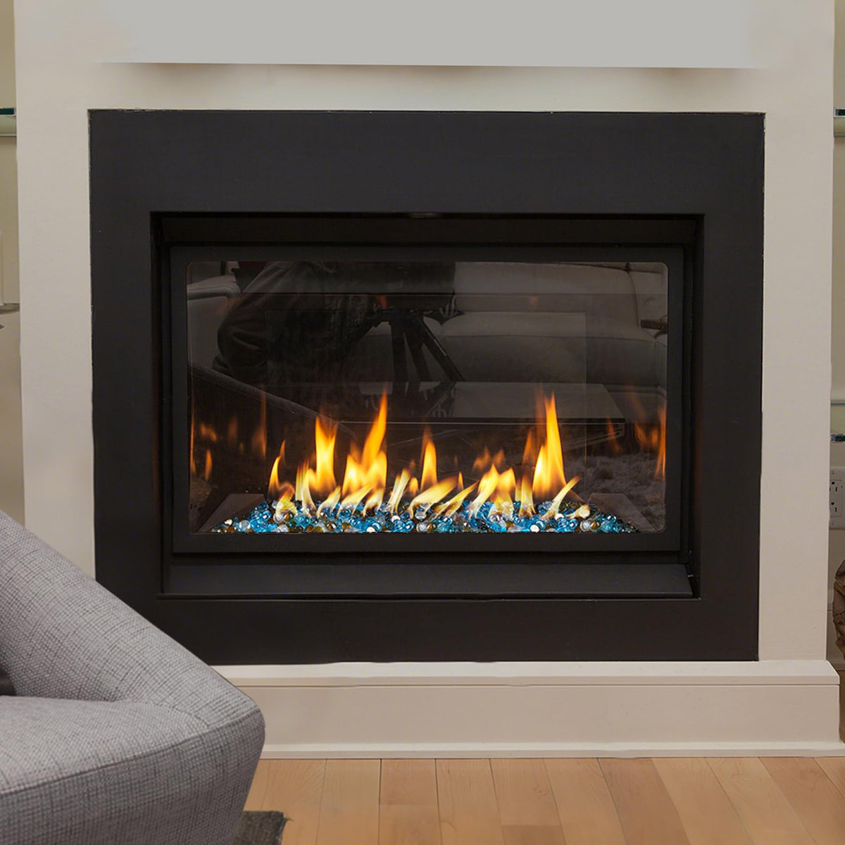 Skyflame heat-resistant glass endures high flames while preserving color.