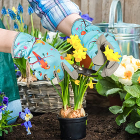 SLARMOR gloves with elastic wrist for a snug fit and dust protection.