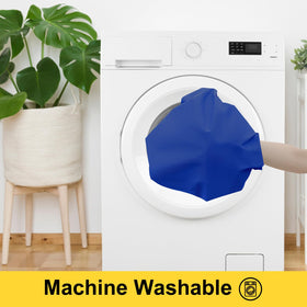 Smiry elastic edge provides a snug fit without clips on windy days.