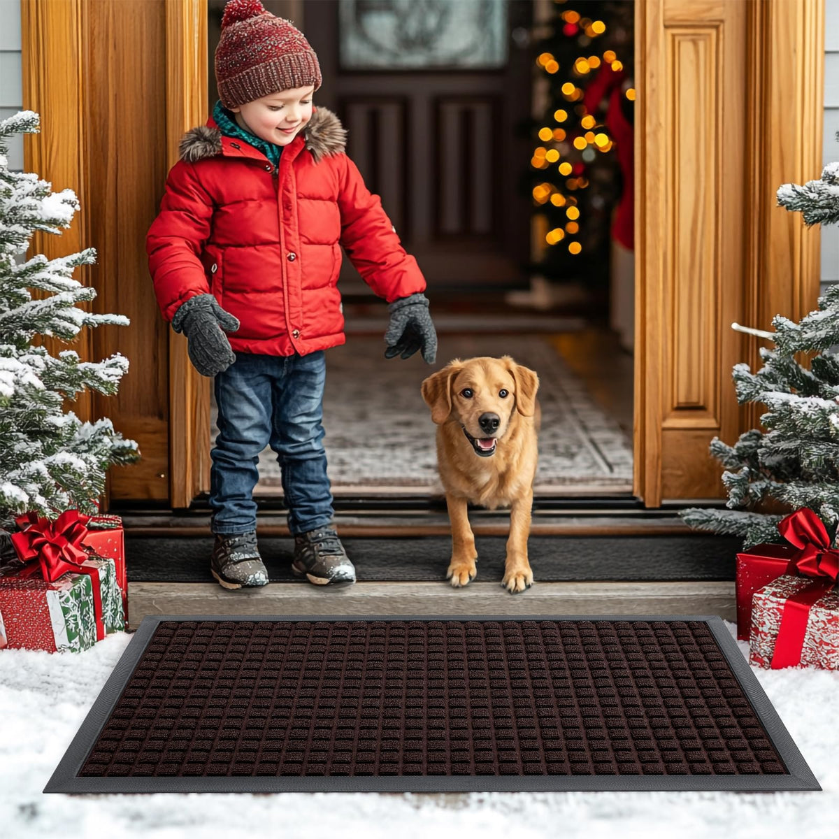 Smiry 29.5x17 inch mat welcomes guests and protects floors.
