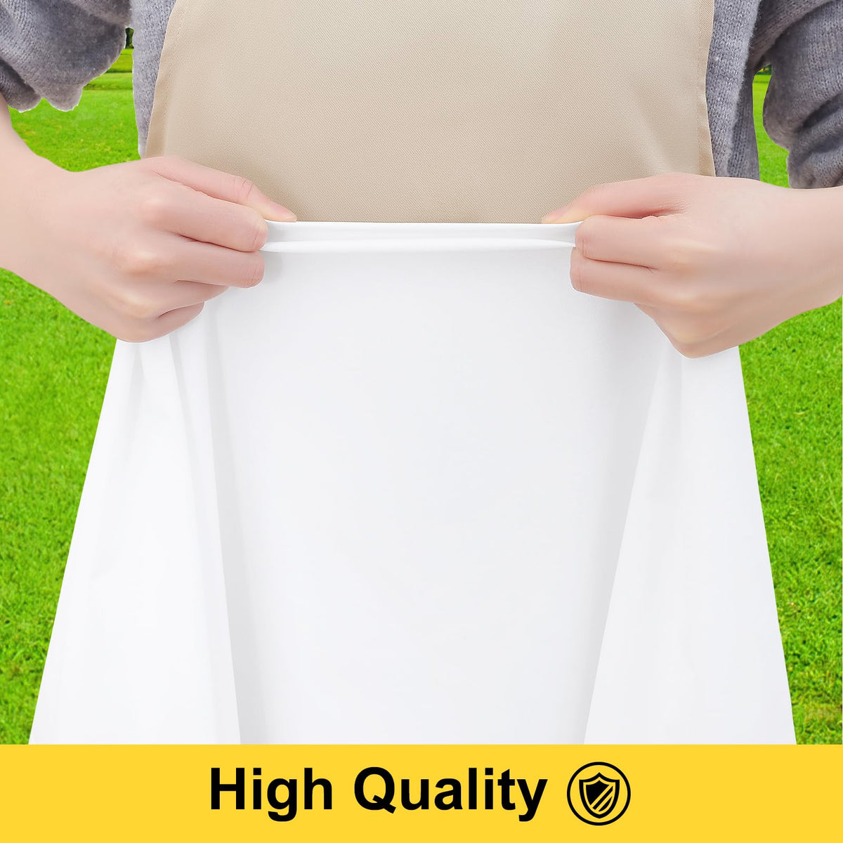 Smiry elastic edge provides a windproof, snug fit for effortless outdoor dining.