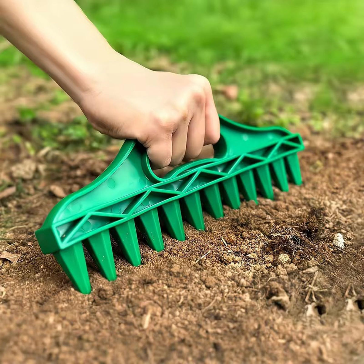 SMORBRID 7-piece seed dispenser set improves sowing efficiency for beginners.