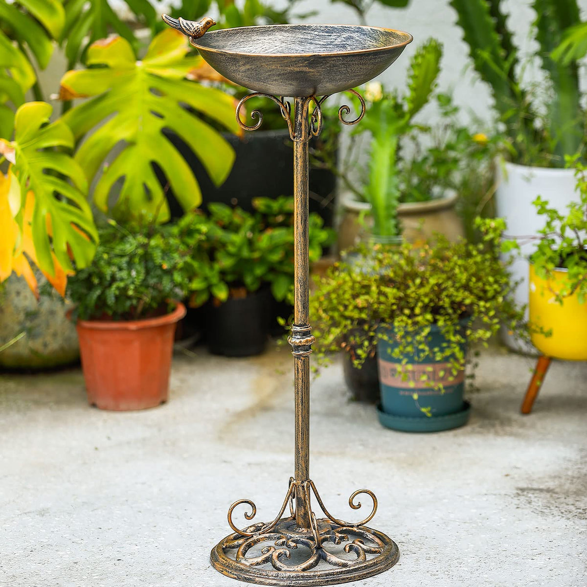 SMQLJXC Diam garden decor adds decorative charm to outdoor spaces.