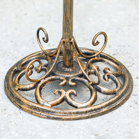 SMQLJXC Diam bird bath creates a small habitat for visiting birds.