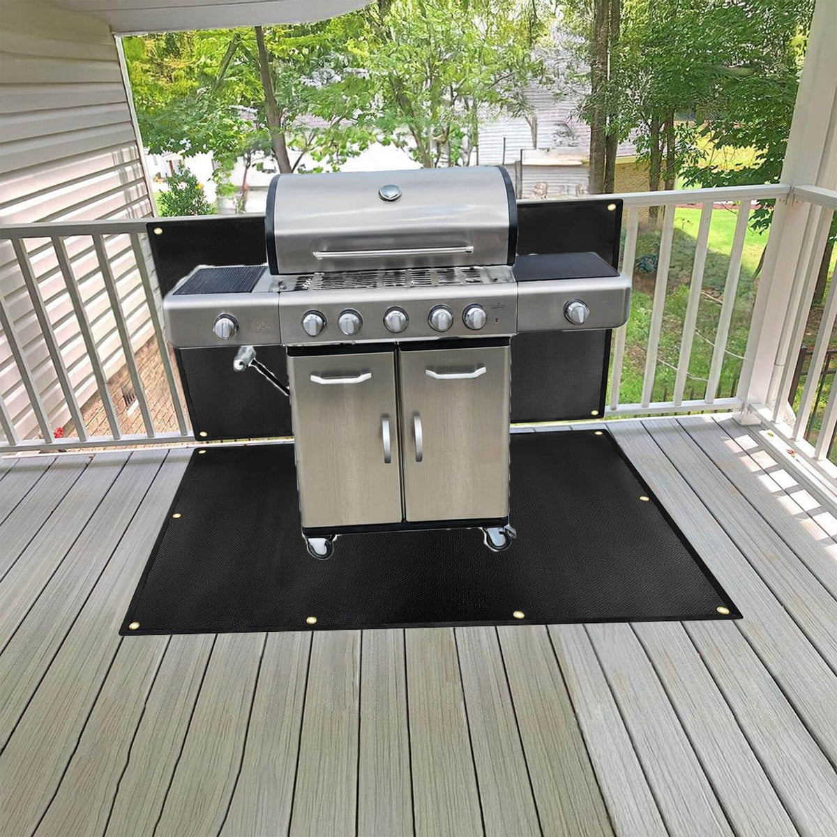 Smyhlf-us oil-resistant shield is waterproof and easy to clean
