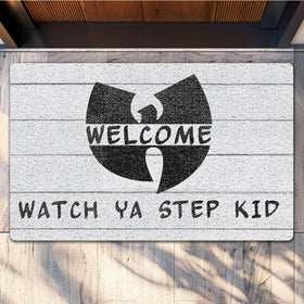 SNNDER Welcome Mat front entry close-up shows playful text and grip.