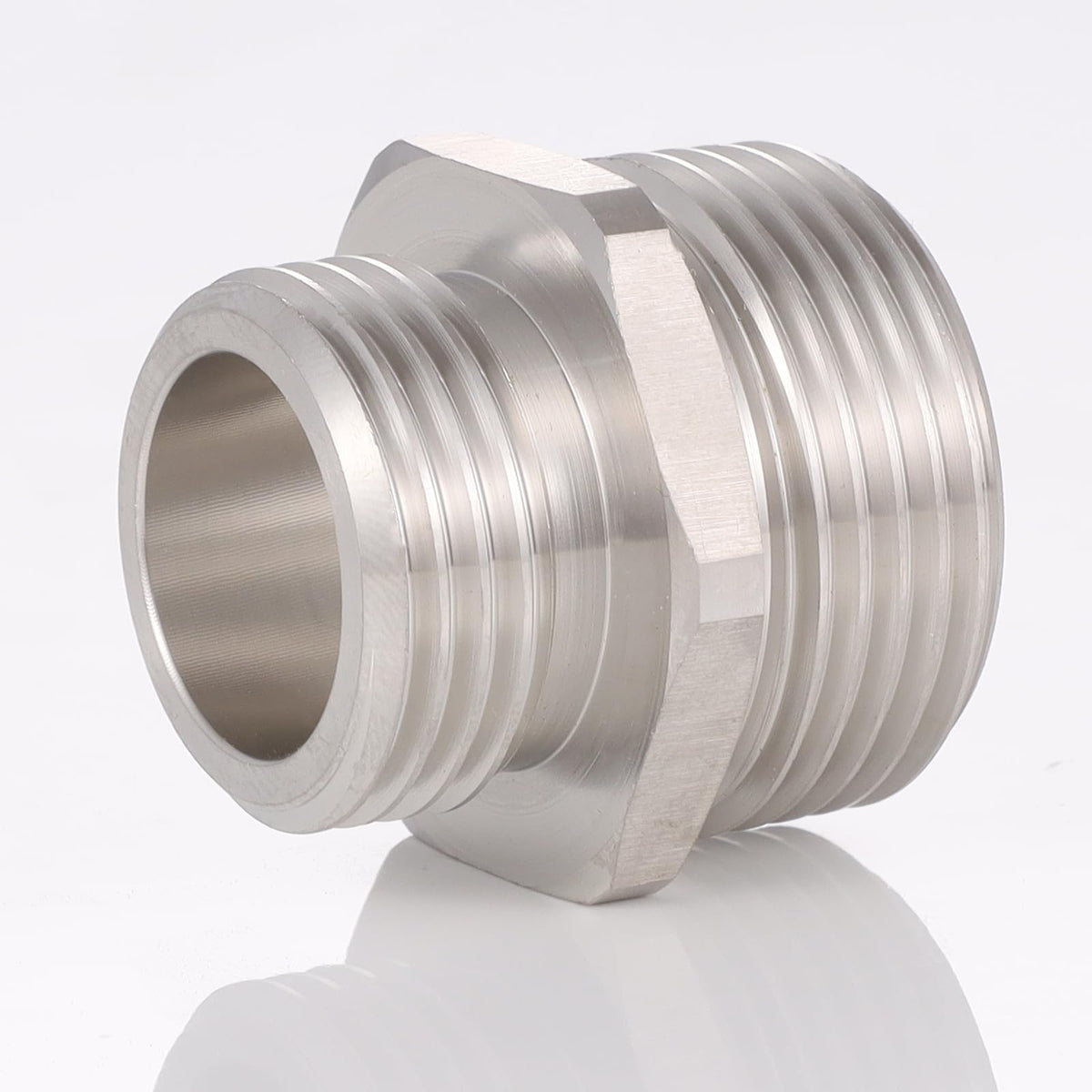 SNUTUYA freeze-resistant design helps withstand cold outdoor irrigation