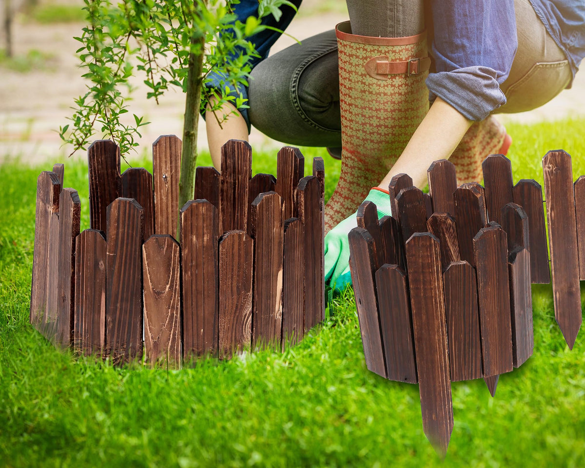 Soaoo decorative edging keeps soil and mulch neatly contained in beds.