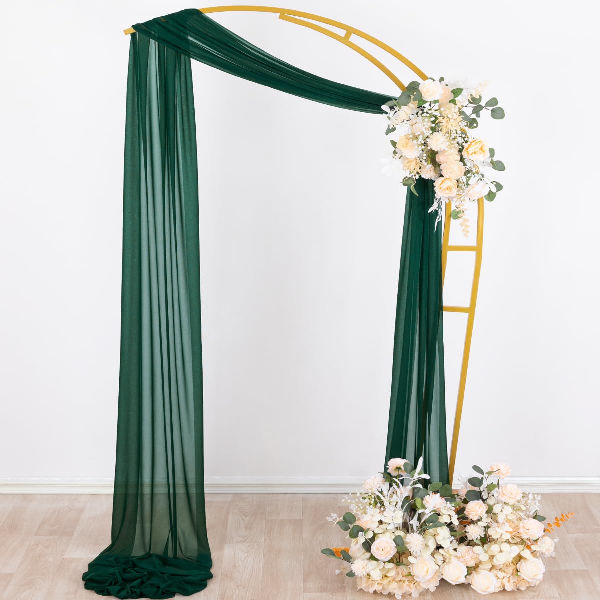 Socomi emerald drape for baby showers and bridal celebrations.